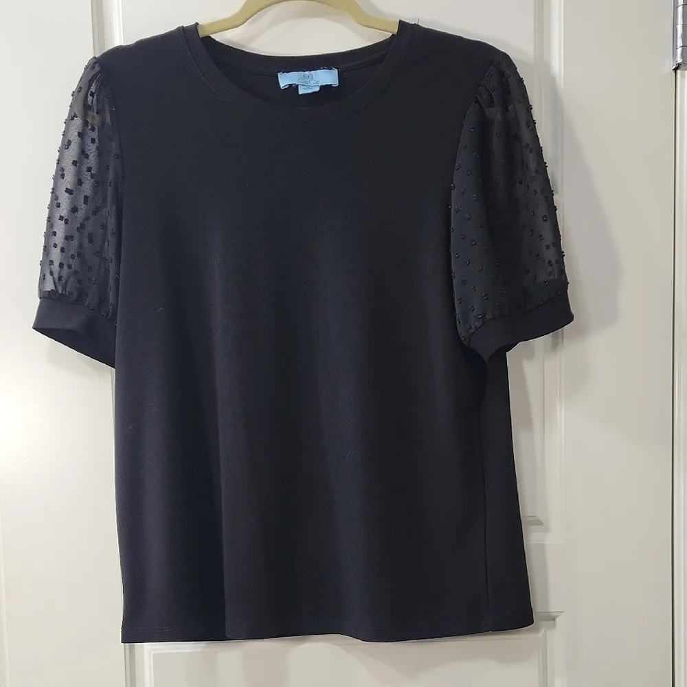 🖤 CeCe Black Puff‑Sleeve Dot Mesh Top – Size M 🖤 - Picture 1 of 7